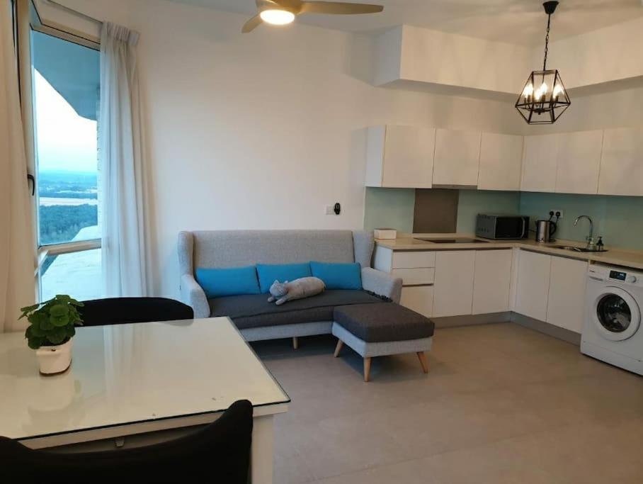 Cosy Afiniti Next To Legoland Apartment *